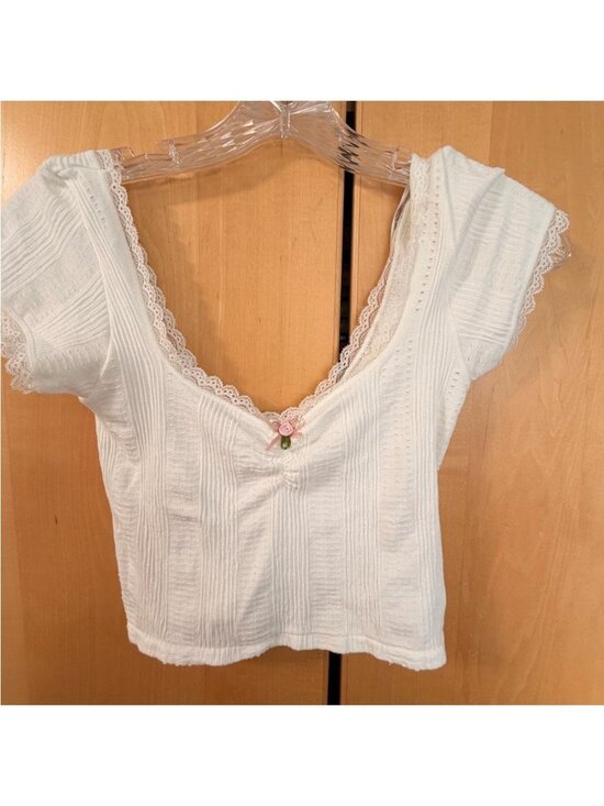 Tops - White Lace Trim Ribbed Crop Top